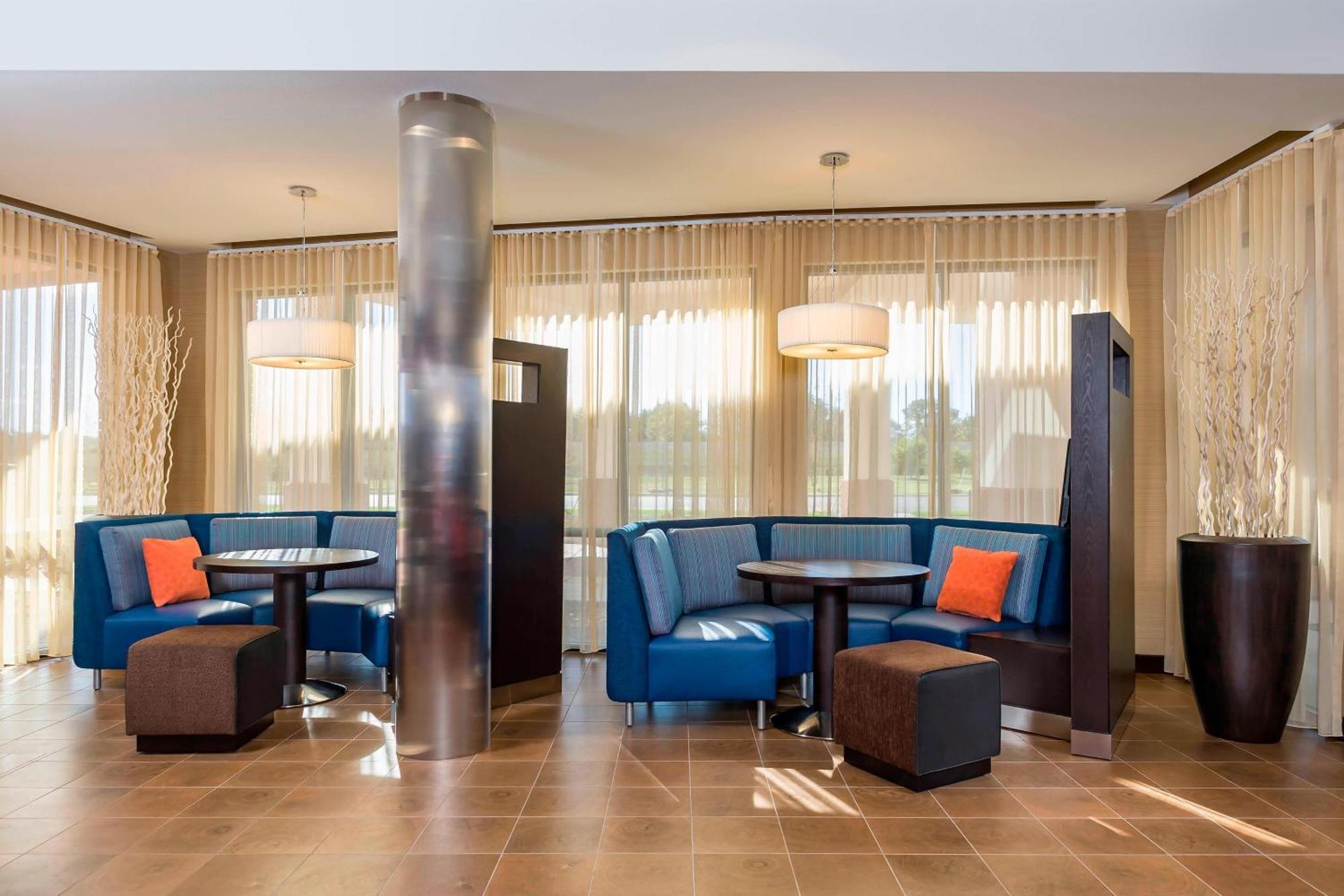 Courtyard By Marriott Kalamazoo Portage Exterior photo